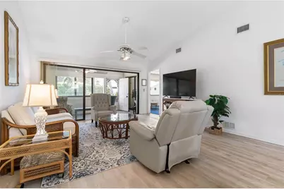 11 Lake Forest Court N, Palm Coast, FL 32137 - Photo 7