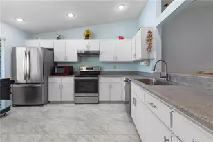 11 Lake Forest Ct N, Palm Coast, FL 32137 - Photo 11