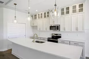 250 Hawthorn Ave, Palm Coast, FL 32164 - Photo 11