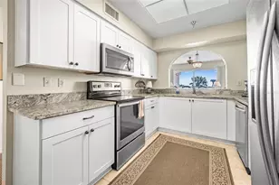 104 Surfview Dr, Palm Coast, FL 32137 - Photo 5