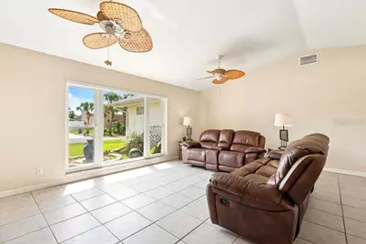 16 S Claymont Court S, Palm Coast, FL 32137 - Photo 13