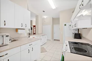 10 Chatham Pl, Palm Coast, FL 32164 - Photo 19