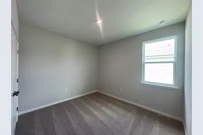 215 Montgomery Court, Palm Coast, FL 32164 - Photo 9