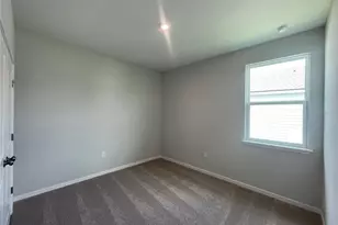 215 Montgomery Ct, Palm Coast, FL 32164 - Photo 9