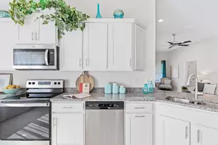 88 Rae Dr, Palm Coast, FL 32164 - Photo 11