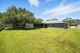 37 Lindsay Dr, Palm Coast, FL 32137 - Photo 7