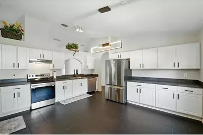 37 Lindsay Drive, Palm Coast, FL 32137 - Photo 13