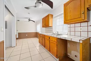 1650 Riverside Dr, Daytona Beach, FL 32117 - Photo 53