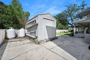 1650 Riverside Dr, Daytona Beach, FL 32117 - Photo 59