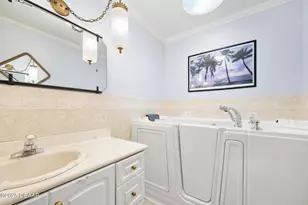 1650 Riverside Dr, Daytona Beach, FL 32117 - Photo 33