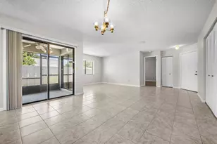 39 Lake Forest Pl, Palm Coast, FL 32137 - Photo 13