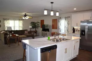 35 Putter Dr, Palm Coast, FL 32164 - Photo 7