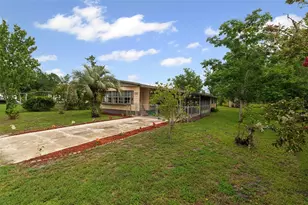 123 Peninsular Dr, Crescent City, FL 32112 - Photo 3