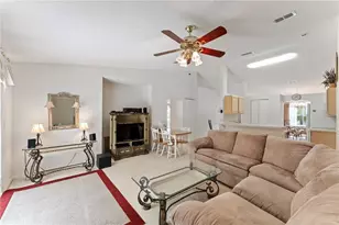 23 Woodside Dr, Palm Coast, FL 32164 - Photo 9