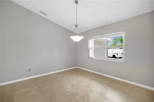 21 Cottonwood Ct, Palm Coast, FL 32137 - Photo 13