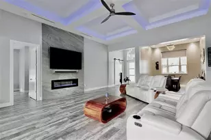 13 Ferndale Ln, Palm Coast, FL 32137 - Photo 9