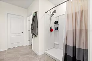 1317 Middle Lk Dr, Ormond Beach, FL 32174 - Photo 23