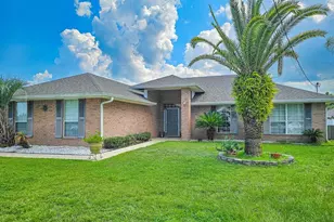 7 Lewis Pl, Palm Coast, FL 32137 - Photo 1
