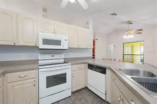 1251 Cr 436, Lake Panasoffkee, FL 33538 - Photo 15