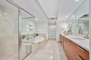 231 Riverside Dr, Daytona Beach, FL 32117 - Photo 25