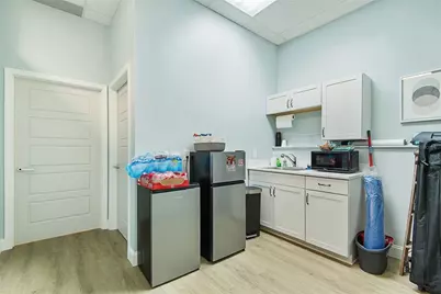 160 Cypress Point Suite B Parkway #C201 B, Palm Coast, FL 32164 - Photo 17