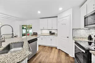 21 Wheeler Ln, Palm Coast, FL 32164 - Photo 11