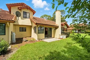 49 Village Cir, Palm Coast, FL 32164 - Photo 11