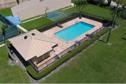 5258 Eagle Lake Drive, Palm Beach Gardens, FL 33418 - Photo 41