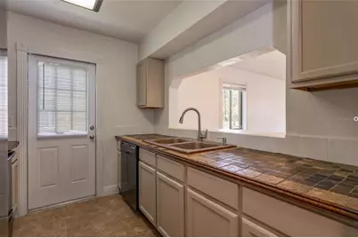 1560 Hancock Lane, Daytona Beach, FL 32117 - Photo 3