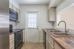 1560 Hancock Ln, Daytona Beach, FL 32117 - Photo 5