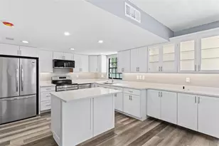 625 N Halifax Ave, Daytona Beach, FL 32118 - Photo 9