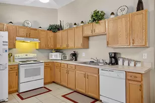 8 Fawn Ln, Palm Coast, FL 32137 - Photo 11