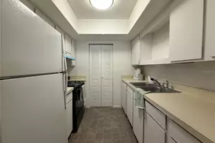 421 SW 67th Terrace, Gainesville, FL 32607 - Photo 5