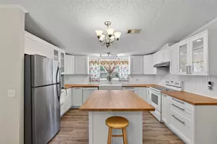 28 NE 558th Ave, Old Town, FL 32680 - Photo 3