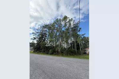 19 Lindberg Lane, Palm Coast, FL 32137 - Photo 9