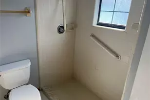 33 Fernwood Ln, Palm Coast, FL 32137 - Photo 9