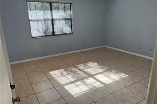 33 Fernwood Ln, Palm Coast, FL 32137 - Photo 7