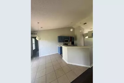 133 Rae Drive, Palm Coast, FL 32164 - Photo 5