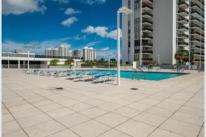 3675 N Country Club Drive #2110, Miami, FL 33180 - Photo 25