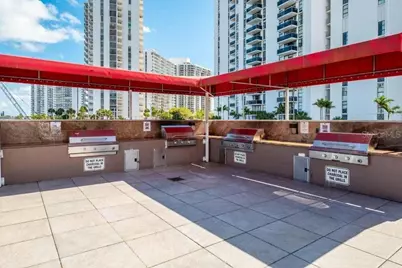 3675 N Country Club Drive #2110, Miami, FL 33180 - Photo 19