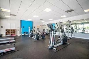 3675 N Country Club Dr, Miami, FL 33180 - Photo 17