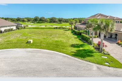 359 Hibiscus Way, Palm Coast, FL 32137 - Photo 5