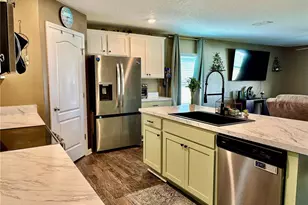 18 Pacific Dr, Palm Coast, FL 32164 - Photo 9