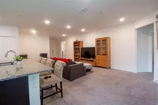 25 Ferndale Ln, Palm Coast, FL 32137 - Photo 5