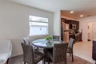 25 Ferndale Ln, Palm Coast, FL 32137 - Photo 11