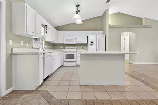 2803 Vista Palm Dr, Edgewater, FL 32141 - Photo 23