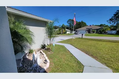 22 Ulmaceal Path, Palm Coast, FL 32164 - Photo 9