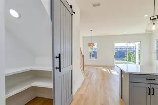 7 Sebastian Ave, Saint Augustine, FL 32084 - Photo 9