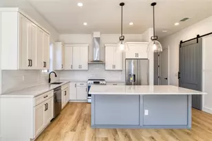 7 Sebastian Ave, Saint Augustine, FL 32084 - Photo 9