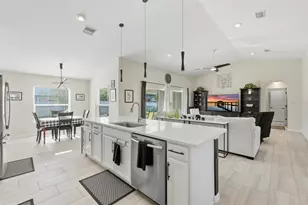 42 Westglen Ln, Palm Coast, FL 32164 - Photo 11